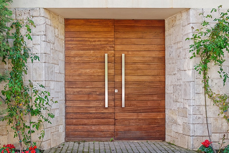 Benedeks Carpinteria Residencial is the best custom woodwork and metalwork company in San Luis Potosí, México wooden door